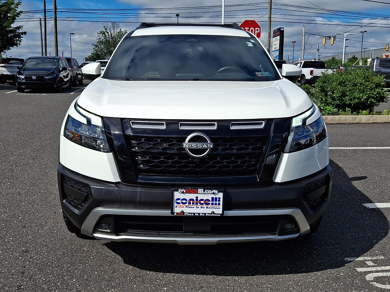 Used 2025 Nissan Pathfinder Rock Creek AWD/4WD image 2