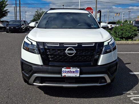Used 2025 Nissan Pathfinder Rock Creek AWD/4WD image 2