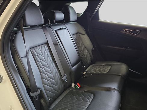 Used 2023 Kia Sportage X-Line image 14