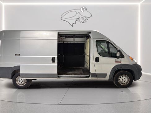 Used 2017 RAM ProMaster 2500 w/ Interior Convenience Group FWD image 18