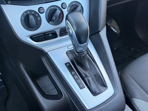 Used 2014 Ford Focus SE FWD image 26