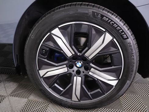 Certified 2025 BMW iX xDrive50 w/ Sport Package image 31