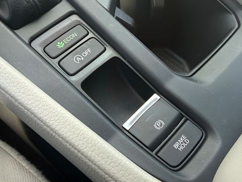 Used 2025 Honda Accord LX image 29