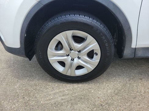 Used 2013 Toyota RAV4 LE FWD image 28