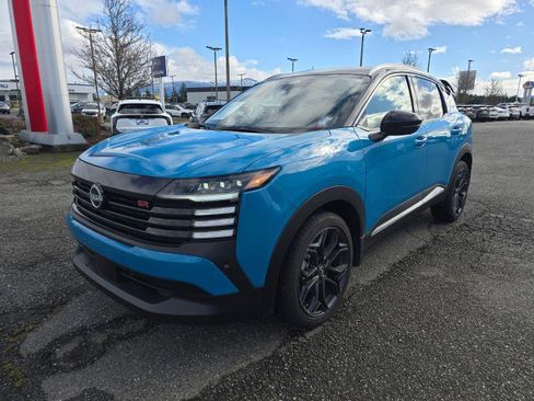 Used 2025 Nissan Kicks SR w/ SR Premium Package image 7