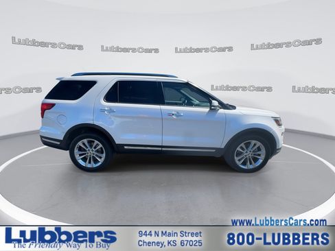 Used 2018 Ford Explorer Limited w/ Equipment Group 301A AWD/4WD image 9