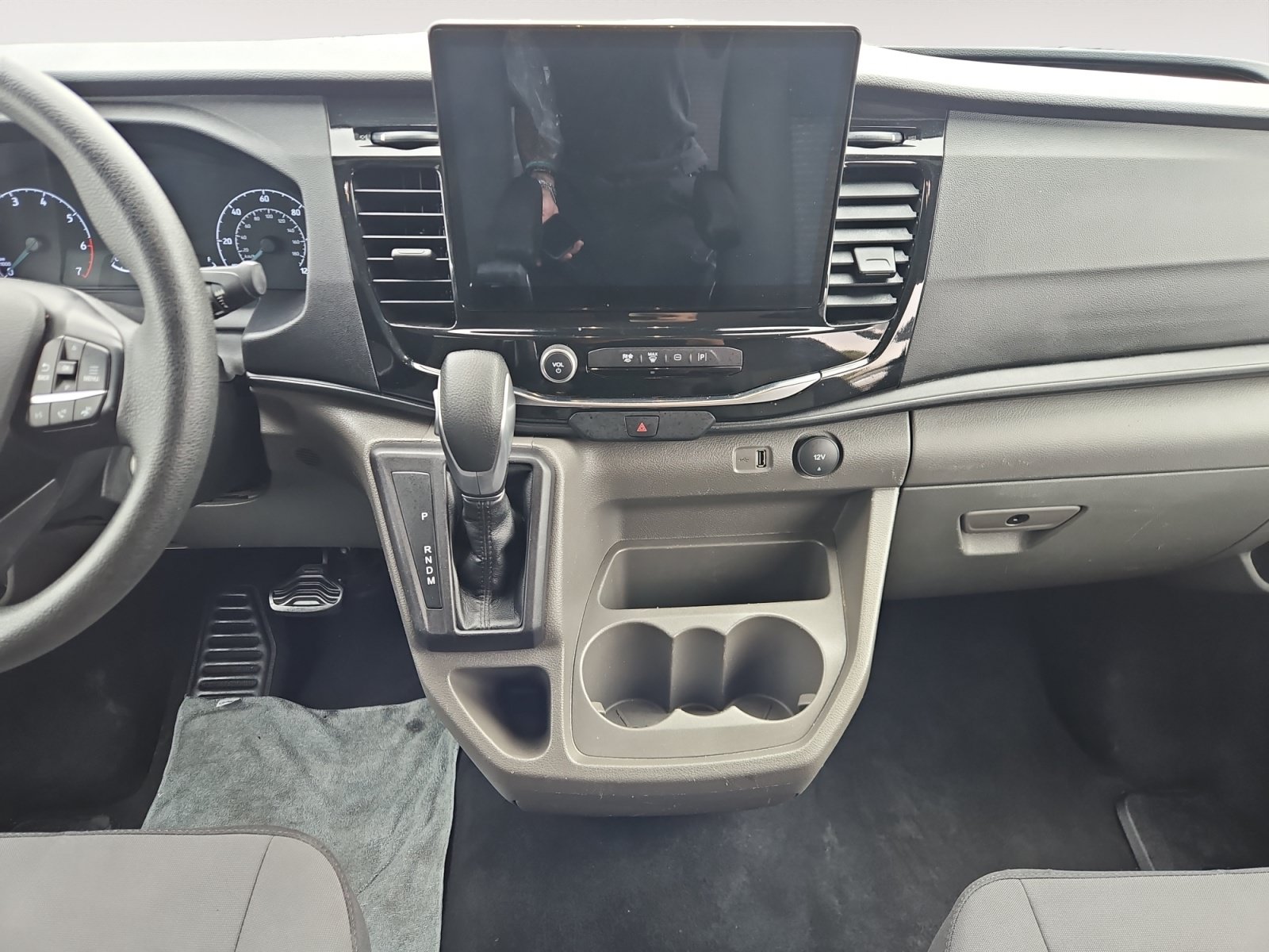 Used 2023 Ford Transit 350 XLT RWD image 11
