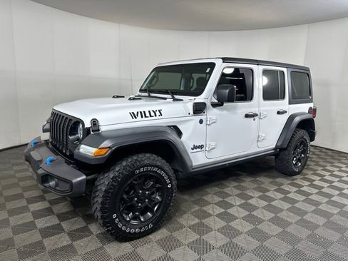 Used 2023 Jeep Wrangler Unlimited w/ Cold Weather Group image 7