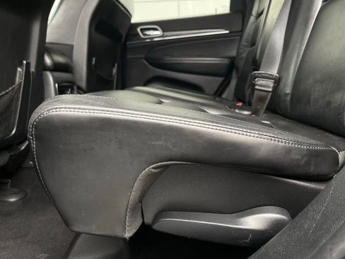 Used 2018 Jeep Grand Cherokee Limited image 38