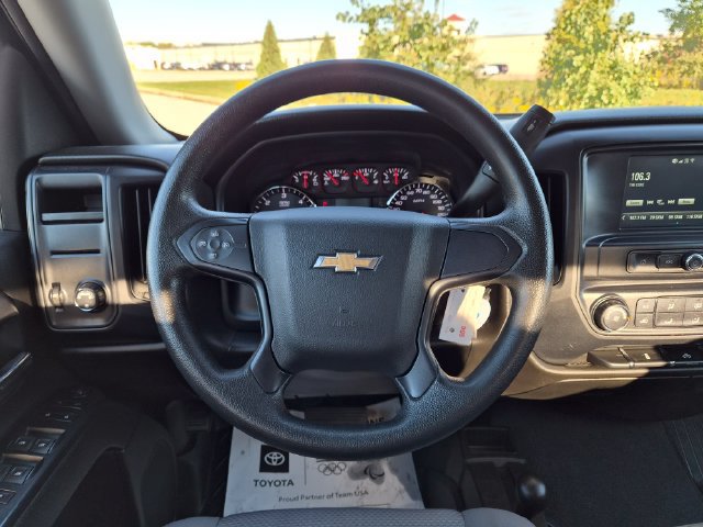 Used 2019 Chevrolet Silverado 1500 Custom w/ Custom Convenience Package AWD/4WD image 18