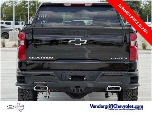 New 2026 Chevrolet Silverado 1500 Custom Trail Boss AWD/4WD image 5