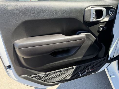 Used 2020 Jeep Gladiator Sport w/ Quick Order Package 24S image 12