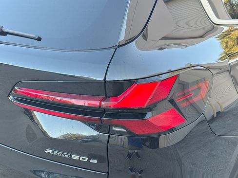 Used 2024 BMW X5 xDrive50e w/ Premium Package image 29