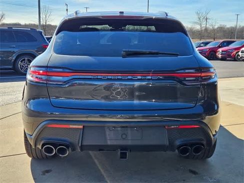 Used 2024 Porsche Macan image 8