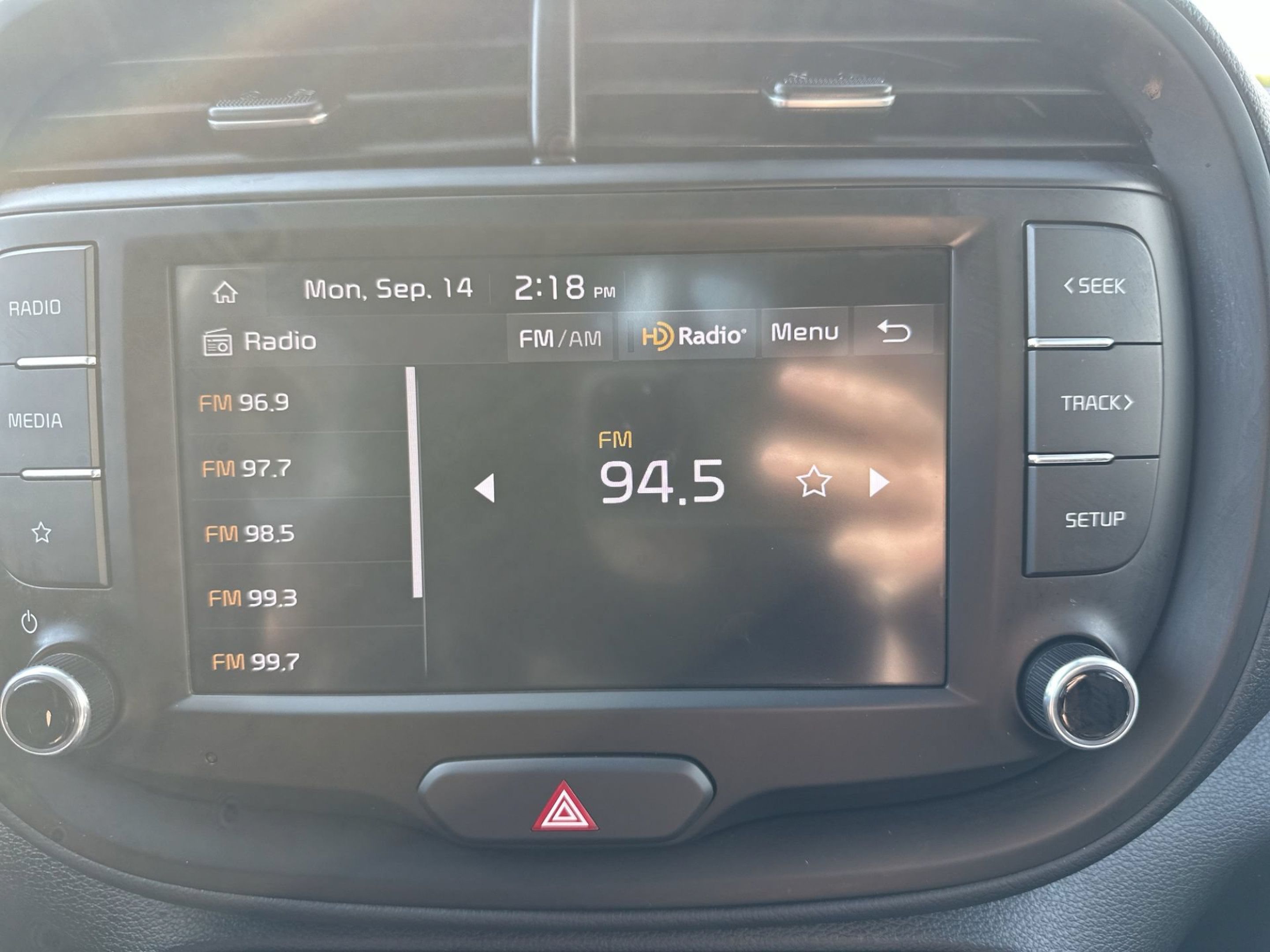 Used 2025 Kia Soul LX FWD image 12