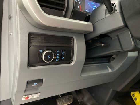 New 2024 Ford F550 4x4 Regular Cab Super Duty image 11