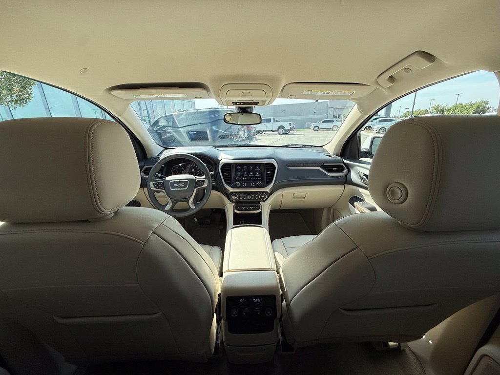 Used 2023 GMC Acadia Denali AWD/4WD image 32