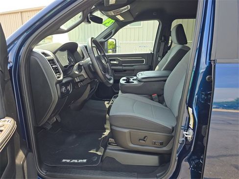 Used 2024 RAM 2500 Big Horn w/ Bed Utility Group image 9