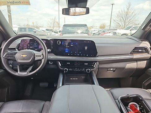 Used 2025 Chevrolet Tahoe LT AWD/4WD image 5