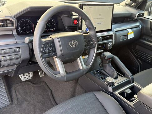 Used 2026 Toyota 4Runner TRD Sport Premium AWD/4WD image 4