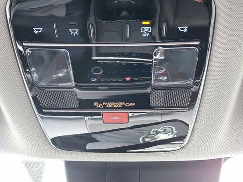 Used 2025 Hyundai Santa Fe SEL image 33