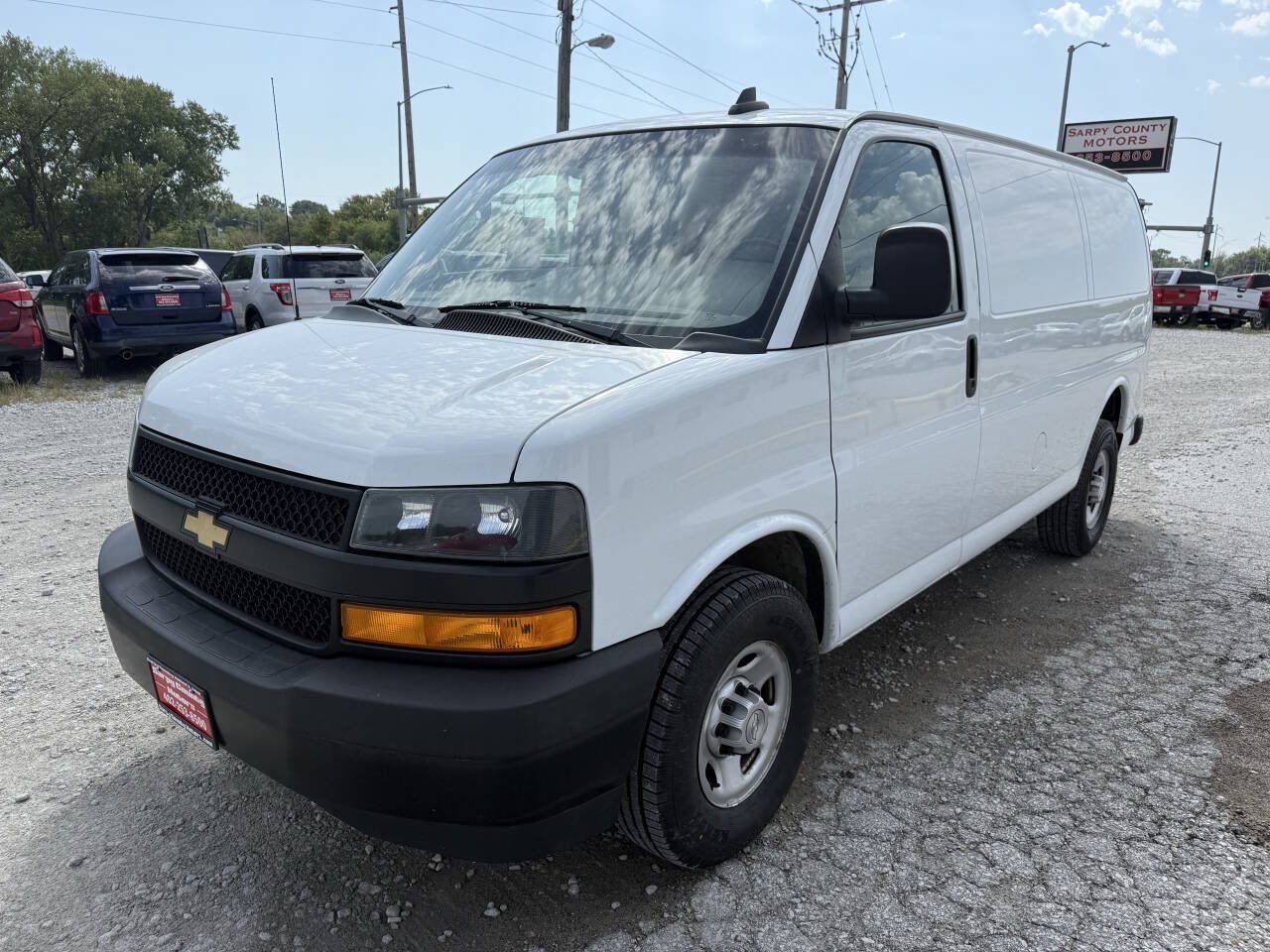 Used 2020 Chevrolet Express 2500 w/ Driver Convenience Package RWD image 7