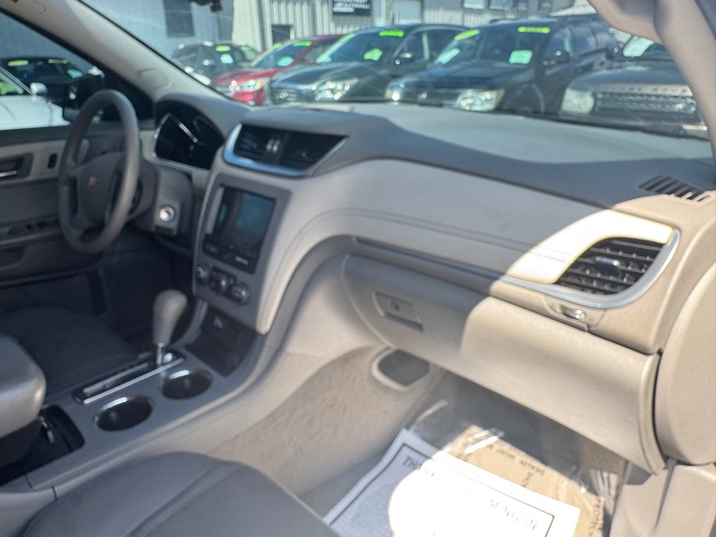 Used 2014 Chevrolet Traverse LS FWD image 11