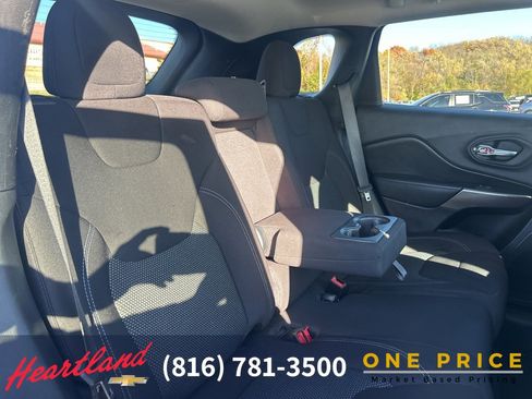 Used 2020 Jeep Cherokee Latitude image 42