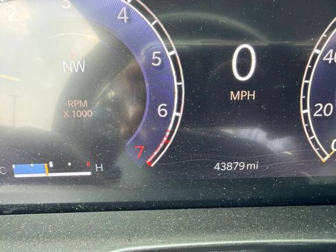 Used 2022 Jeep Grand Cherokee Limited RWD image 10