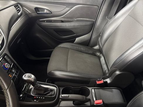 Used 2017 Buick Encore Preferred FWD image 21