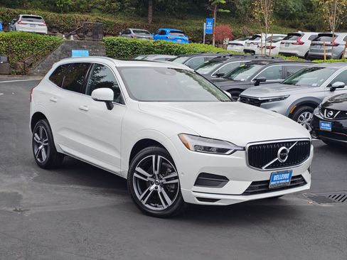 Used 2019 Volvo XC60 T6 Momentum w/ Premium Package AWD/4WD image 2