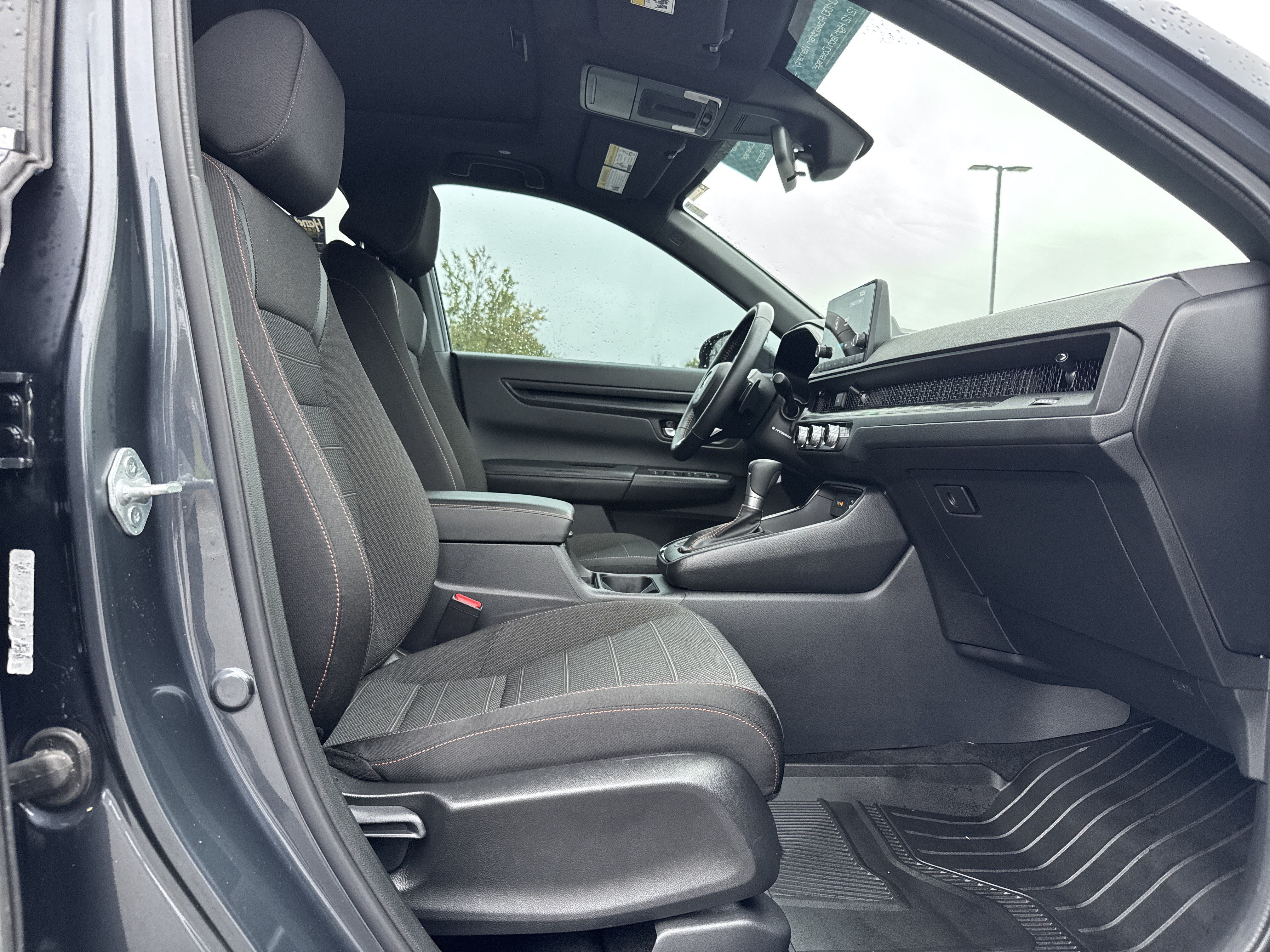 Used 2025 Honda CR-V Sport image 30