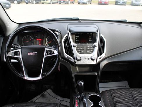 Used 2017 GMC Terrain SLE image 10