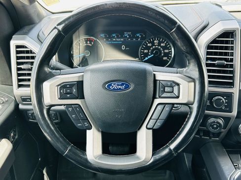 Used 2019 Ford F150 Platinum w/ Equipment Group 701A Luxury AWD/4WD image 22
