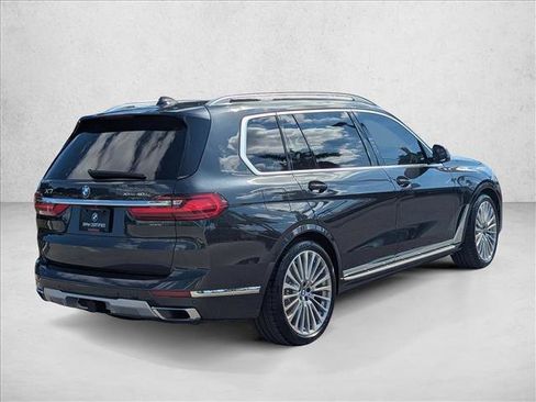 Used 2022 BMW X7 xDrive40i w/ Executive Package image 5