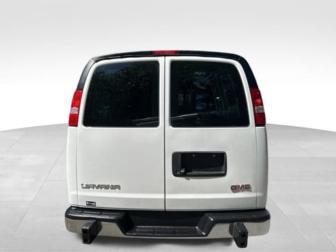 Used 2024 GMC Savana 2500 w/ Driver Convenience Package RWD image 4