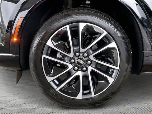 New 2026 Cadillac Optiq Sport 1 image 13