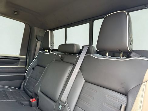New 2026 GMC Sierra 2500 AT4X AWD/4WD image 24