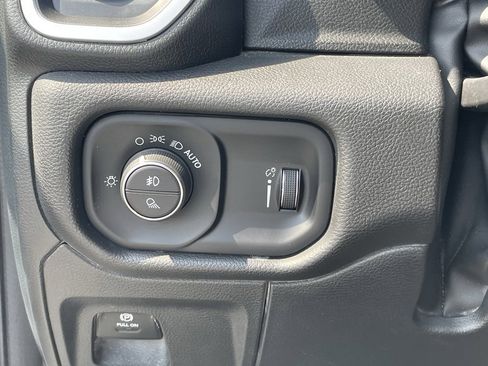 Used 2023 RAM 1500 Big Horn image 19