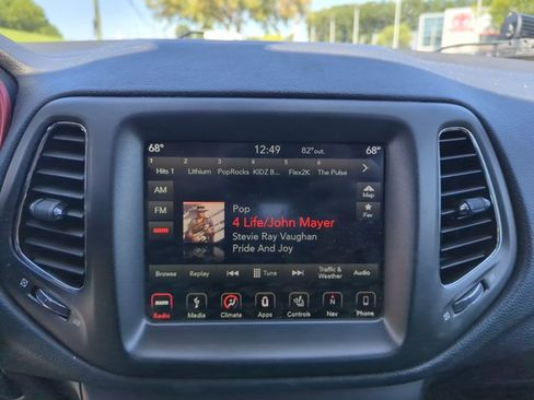 Used 2019 Jeep Compass Trailhawk w/ Cold Weather Group AWD/4WD image 22