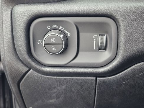 New 2026 RAM 2500 Tradesman AWD/4WD image 19