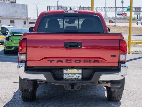 Used 2022 Toyota Tacoma SR5 RWD image 6