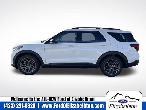 New 2026 Ford Explorer ST w/ Sun And Sound Package image 7