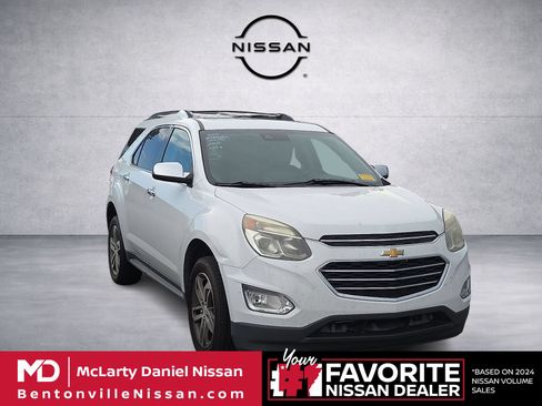Used 2017 Chevrolet Equinox Premier w/ Enhanced Convenience Package FWD image 1