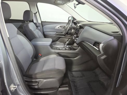 Used 2018 Chevrolet Traverse LT FWD image 30