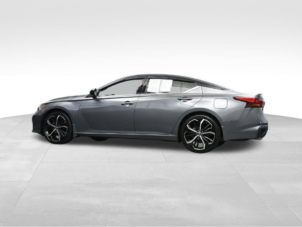 Used 2024 Nissan Altima 2.5 SR FWD image 25