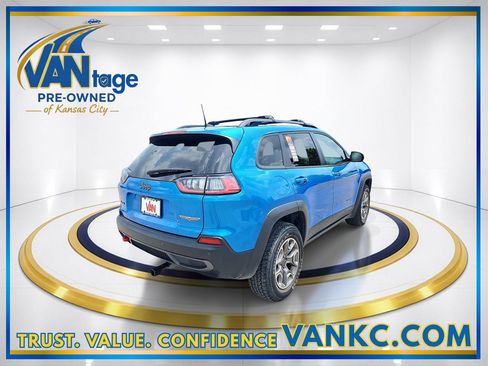 Used 2021 Jeep Cherokee Trailhawk AWD/4WD image 6