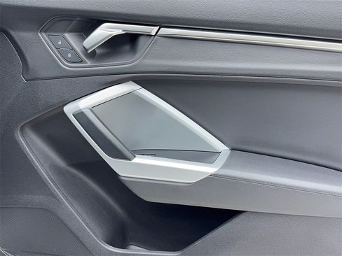 Used 2022 Audi Q3 2.0T Premium image 47