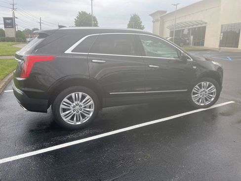Used 2017 Cadillac XT5 Premium Luxury AWD/4WD image 3