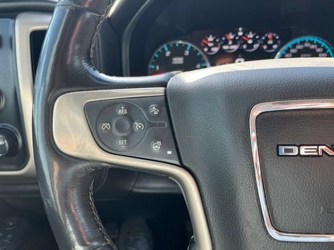 Used 2017 GMC Sierra 2500 Denali w/ Duramax Plus Package AWD/4WD image 15
